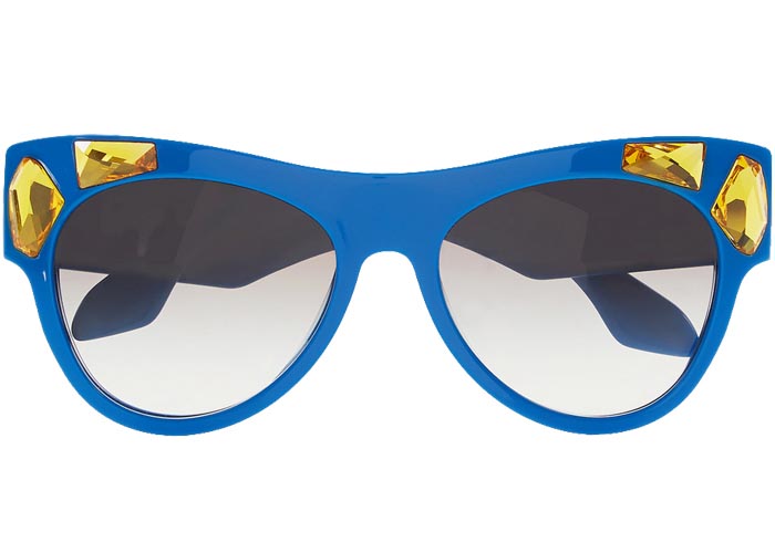 Zonnebrillen merken met een bijzonder uiterlijk. Alles over coole zonnebrillen merken met een apart, luxe en designer gehalte. Ontdek coole zonnebrillen en merken nu.