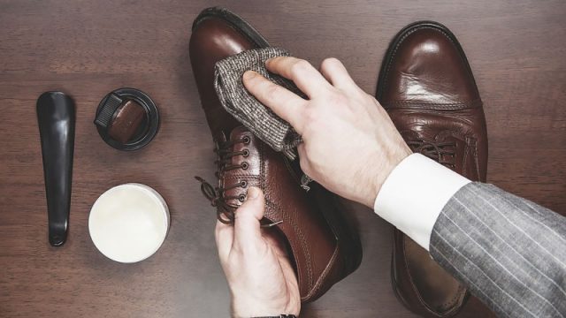 reptielen Beoefend controller Schoenen poetsen: zo houd je schoenen als nieuw - Fashionjunks.nl